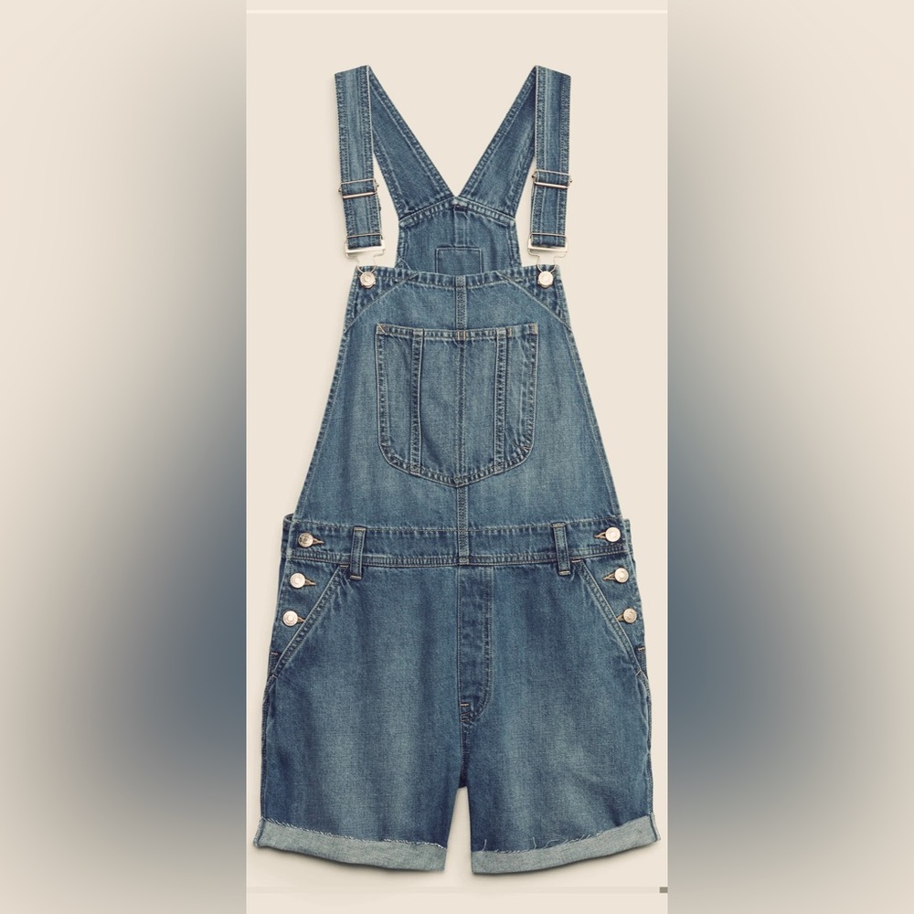 GAP Women’s Denim Overall Shorts. Brand New with tags.